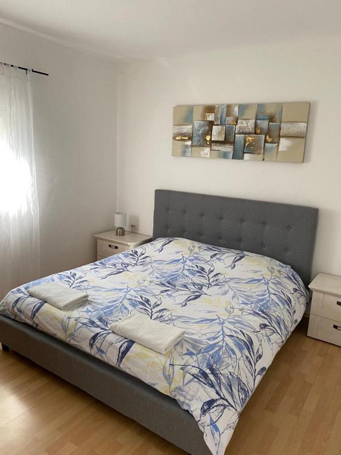 Holiday House Ana Skradin Bagian luar foto